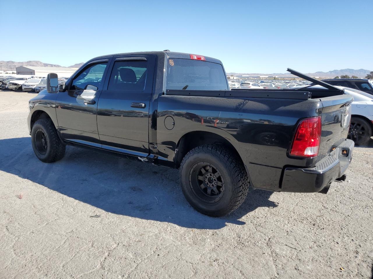 2017 RAM 1500 ST - Image 2