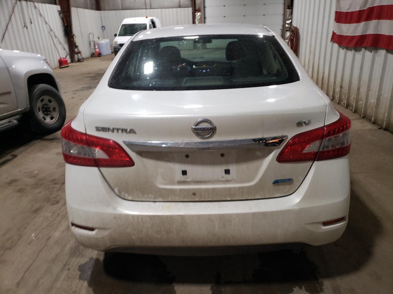 2013 NISSAN SENTRA S - Фото 6