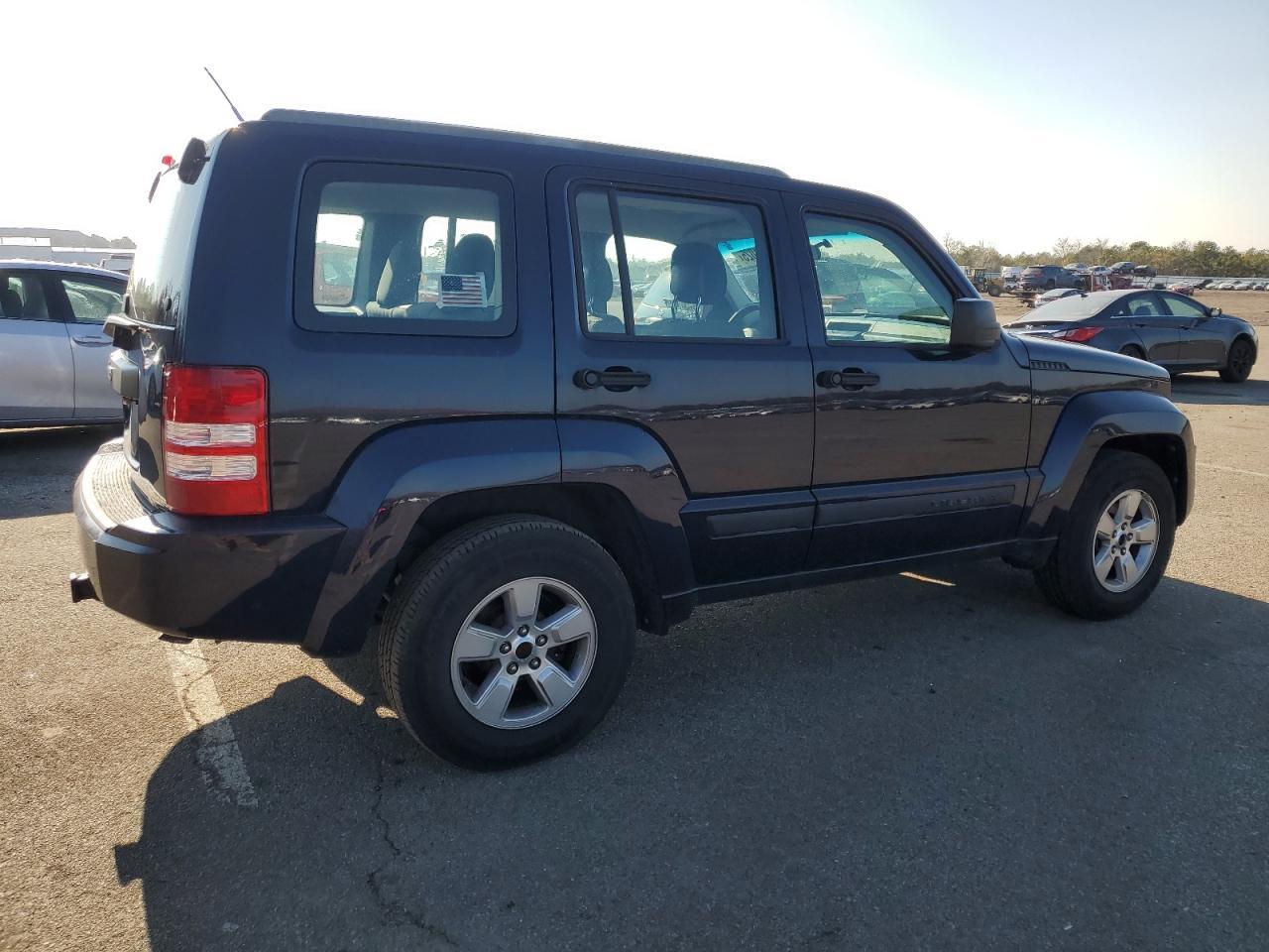 2012 JEEP LIBERTY SP - Фото 3