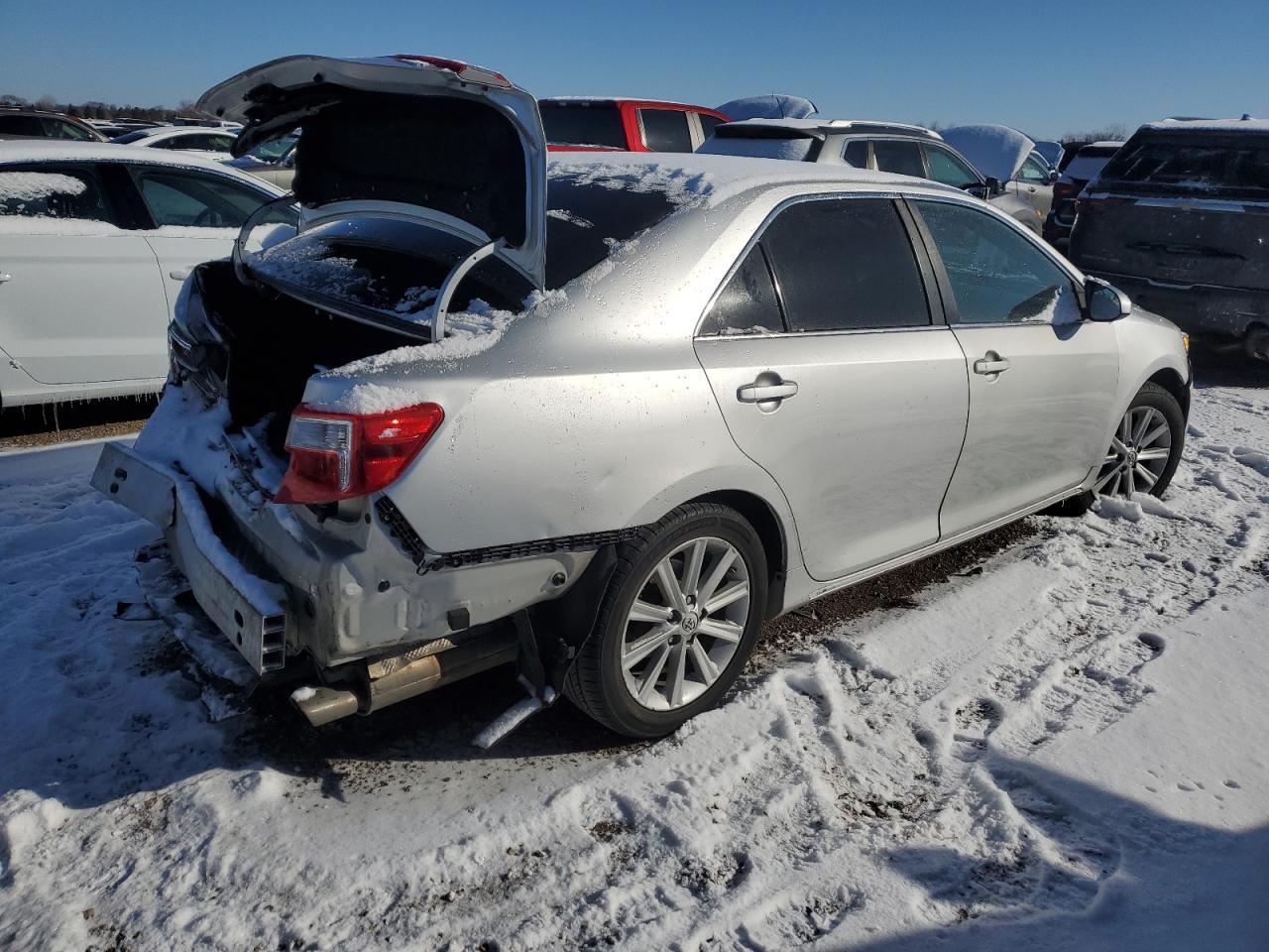 2013 TOYOTA CAMRY L - Фото 3