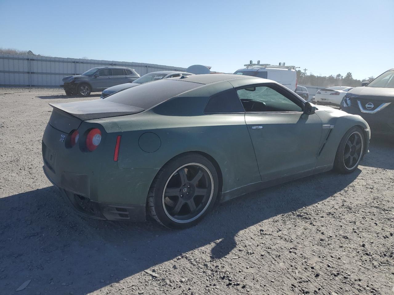 2013 NISSAN GT-R PREMI - Фото 3