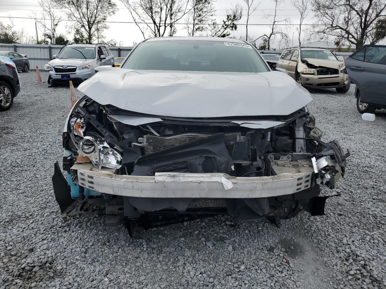 2016 HONDA CIVIC LX - Image 5