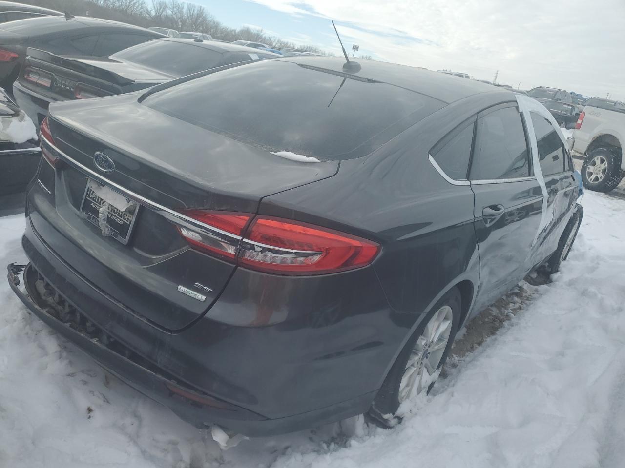 2017 FORD FUSION SE - Фото 3