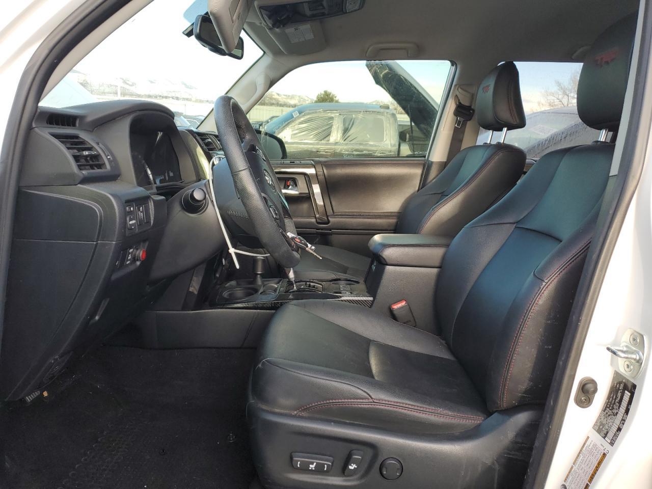 2019 TOYOTA 4RUNNER SR - Фото 7