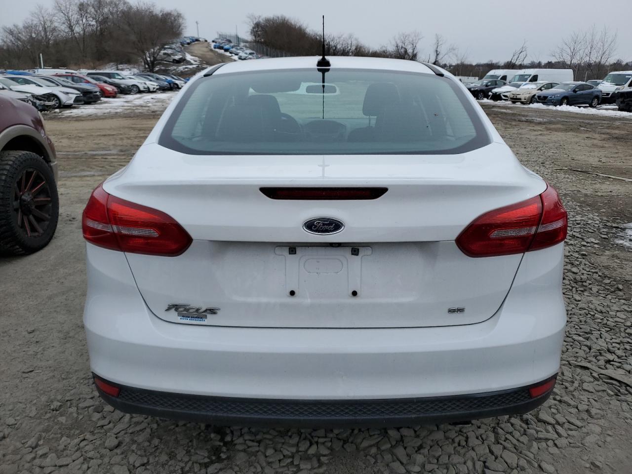 2016 FORD FOCUS SE - Image 6