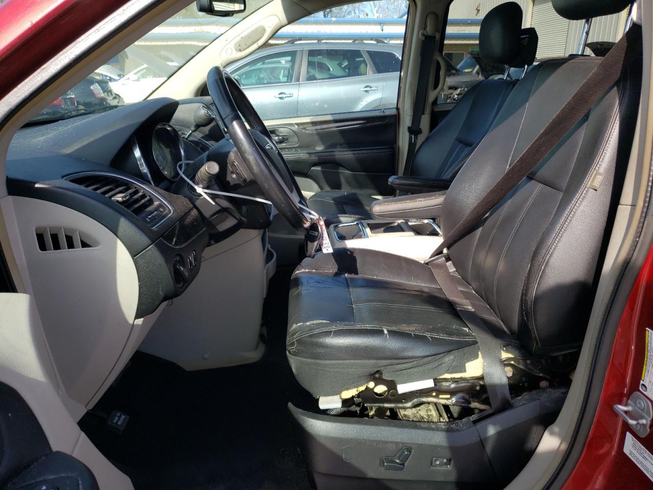 2014 CHRYSLER TOWN & COU - Image 7