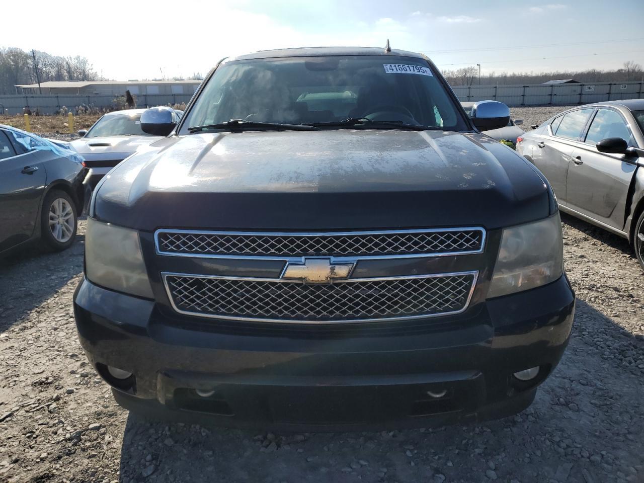 2011 CHEVROLET TAHOE K150 - Фото 5
