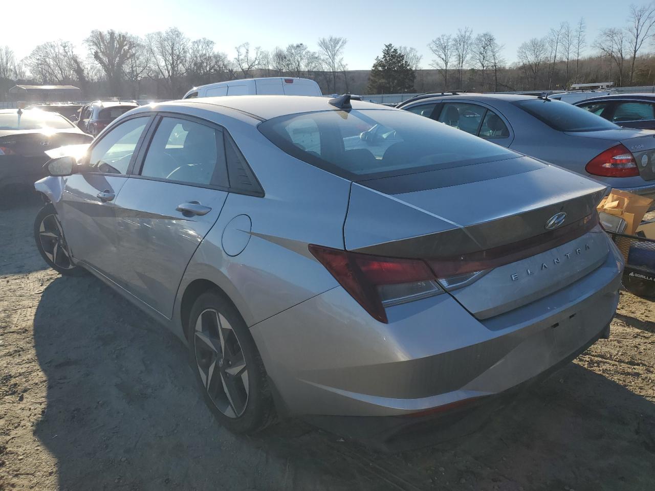 2023 HYUNDAI ELANTRA SE - Image 2