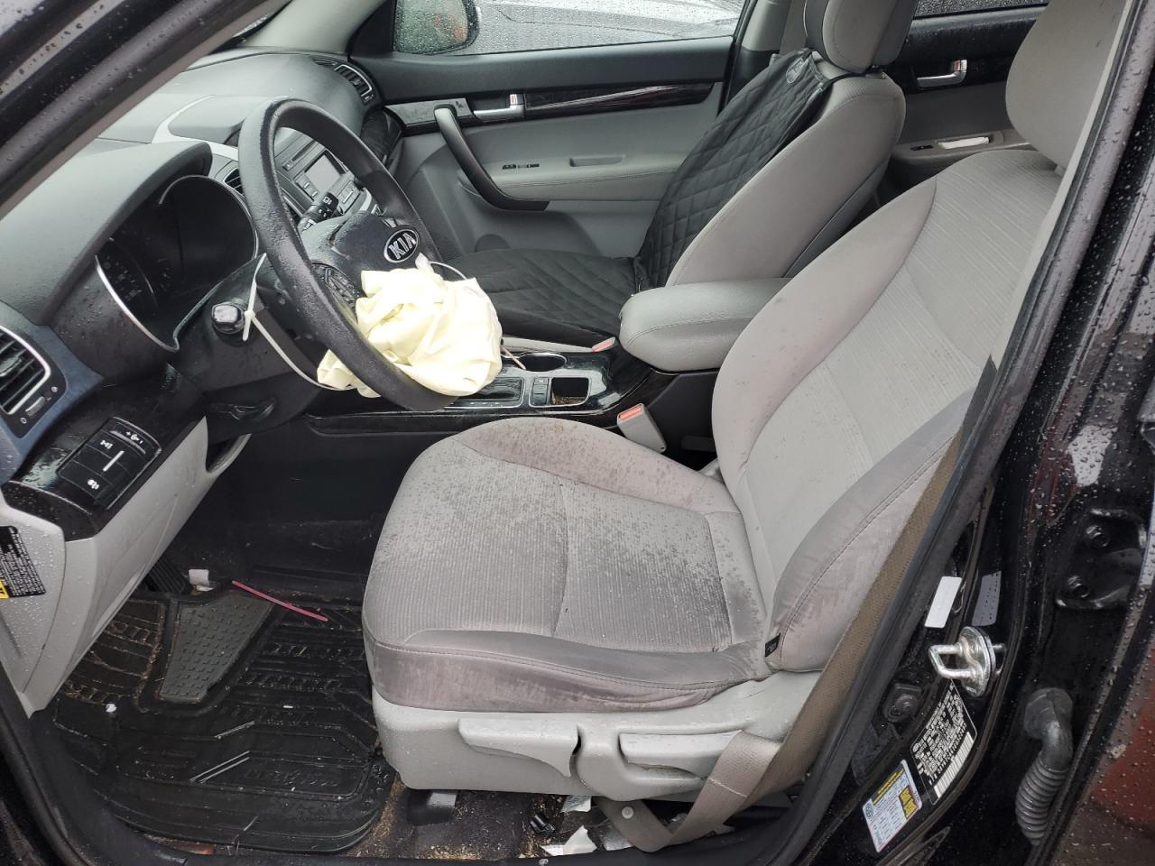 2014 KIA SORENTO LX - Image 7
