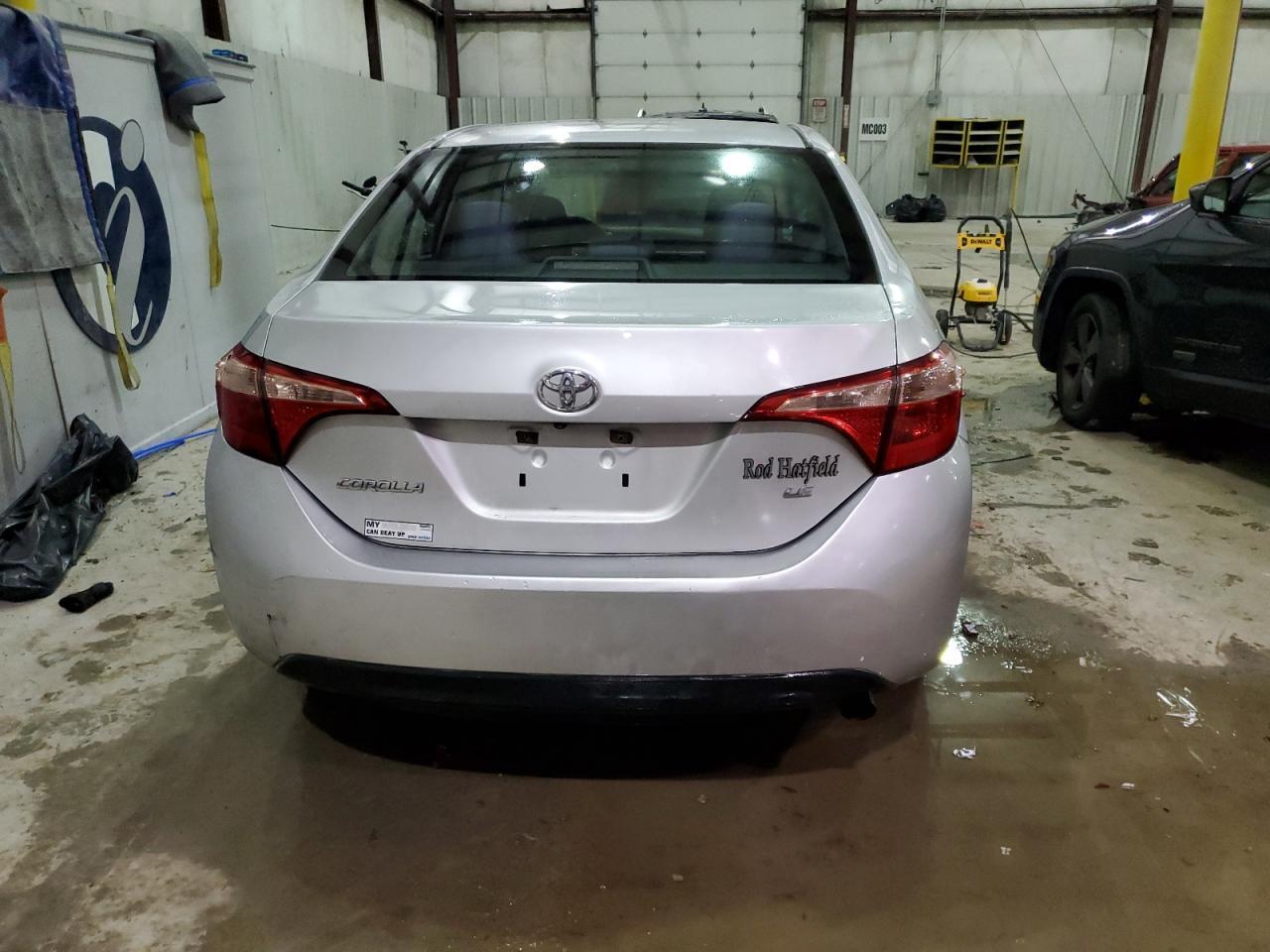 2019 TOYOTA COROLLA L - Image 6