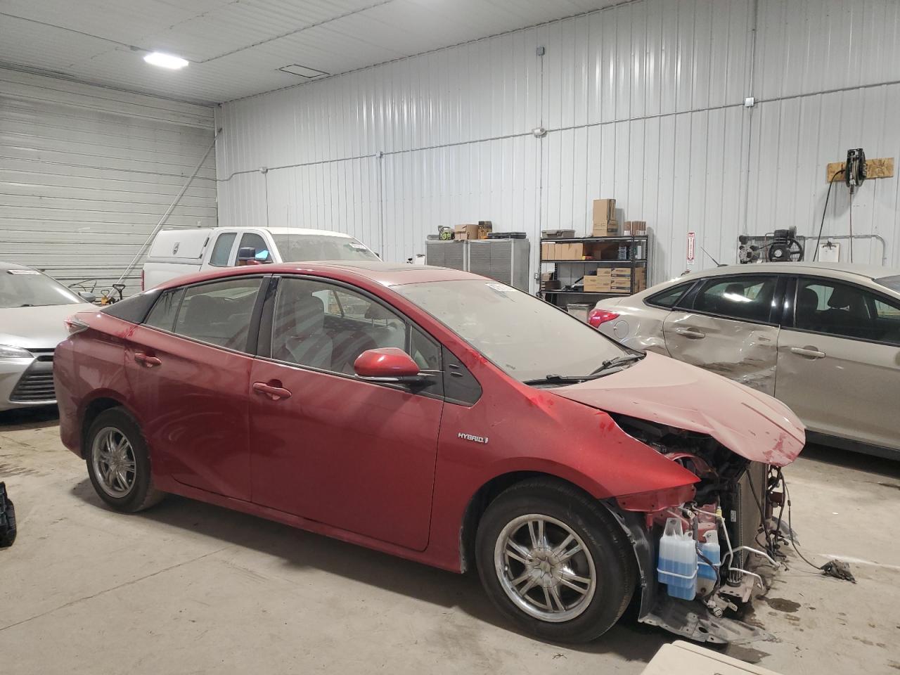 2016 TOYOTA PRIUS - Фото 4
