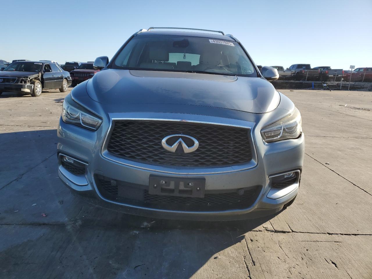 2016 INFINITI QX60 - Image 5