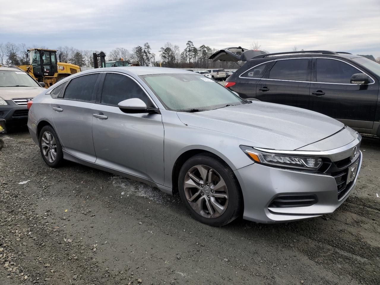 2018 HONDA ACCORD LX - Image 4