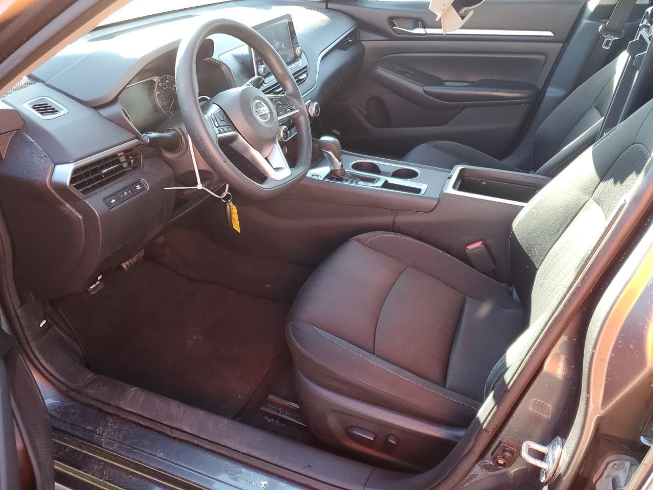2022 NISSAN ALTIMA SV - Image 7