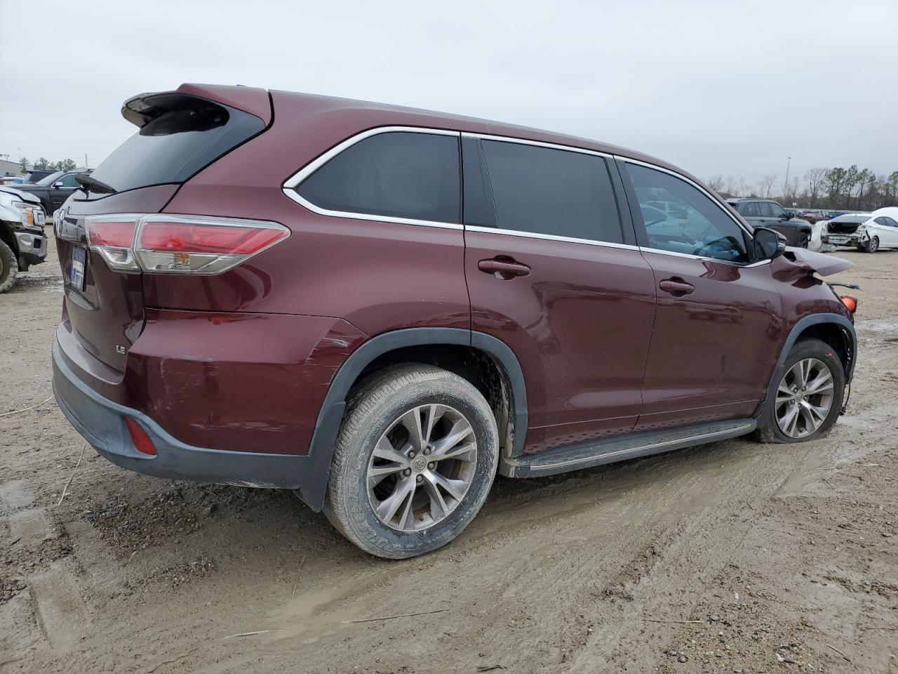 2015 TOYOTA HIGHLANDER - Фото 3