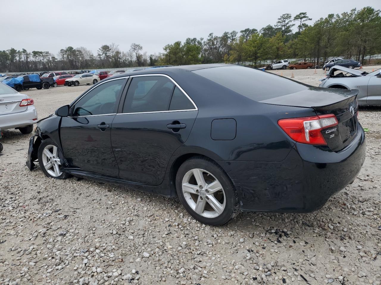 2014 TOYOTA CAMRY L - Фото 2
