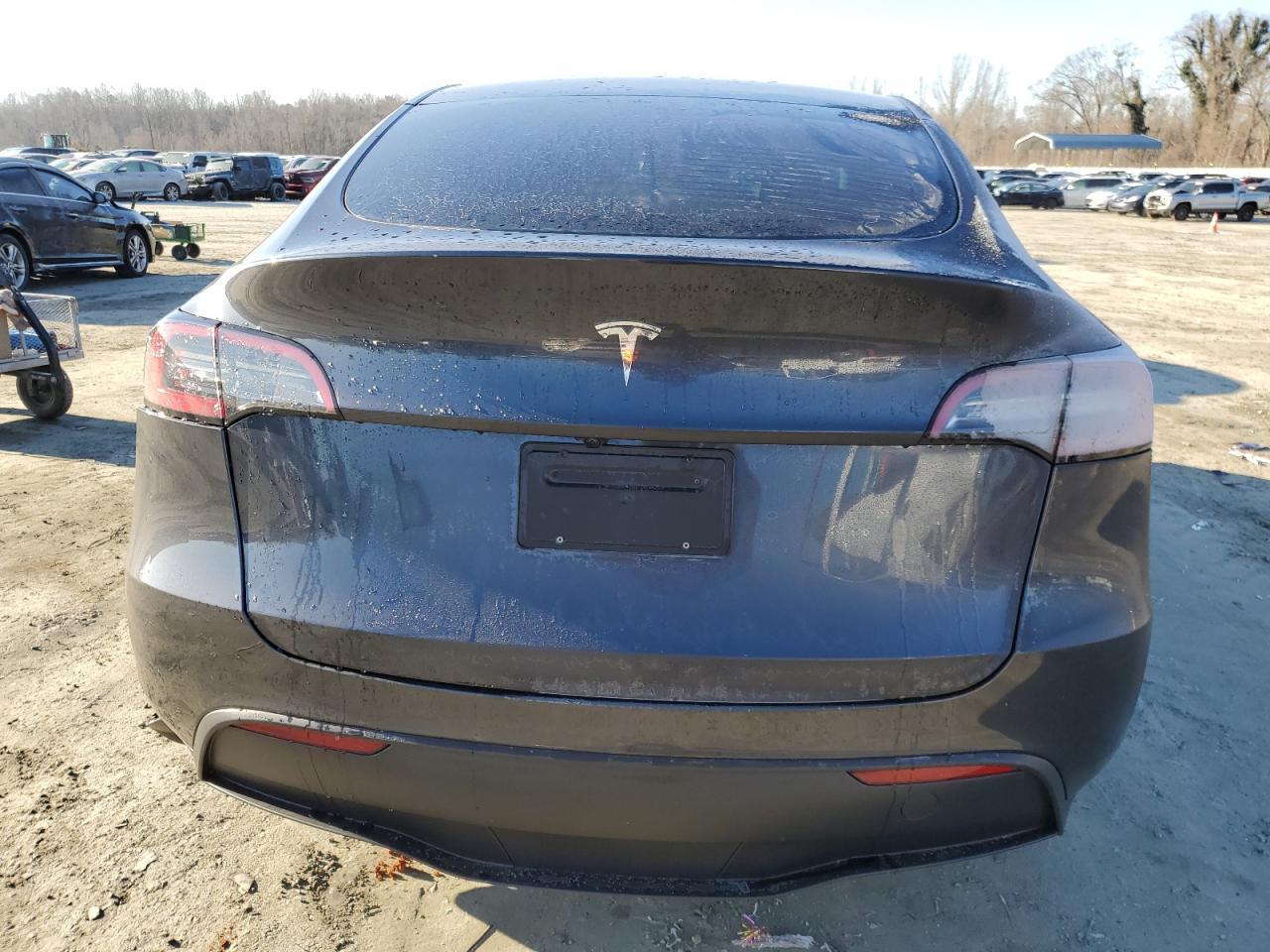 2025 TESLA MODEL Y - Image 6