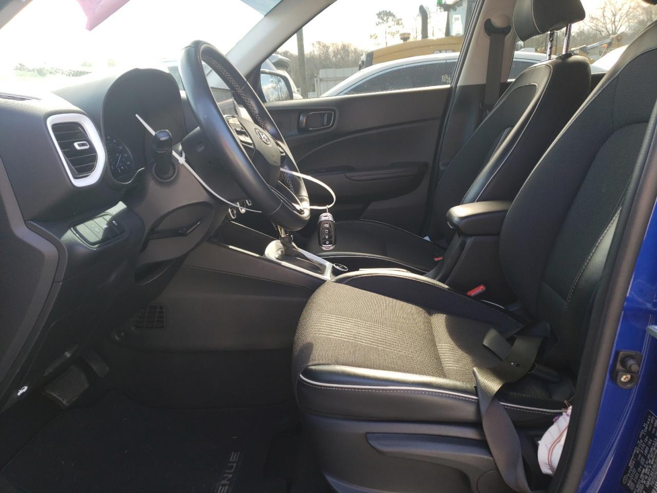2022 HYUNDAI VENUE SEL - Фото 7