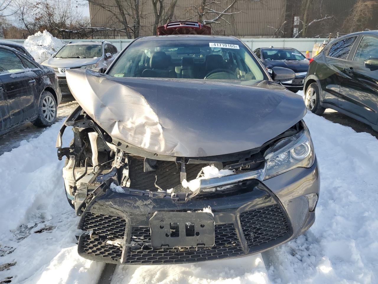 2016 TOYOTA CAMRY LE - Фото 5