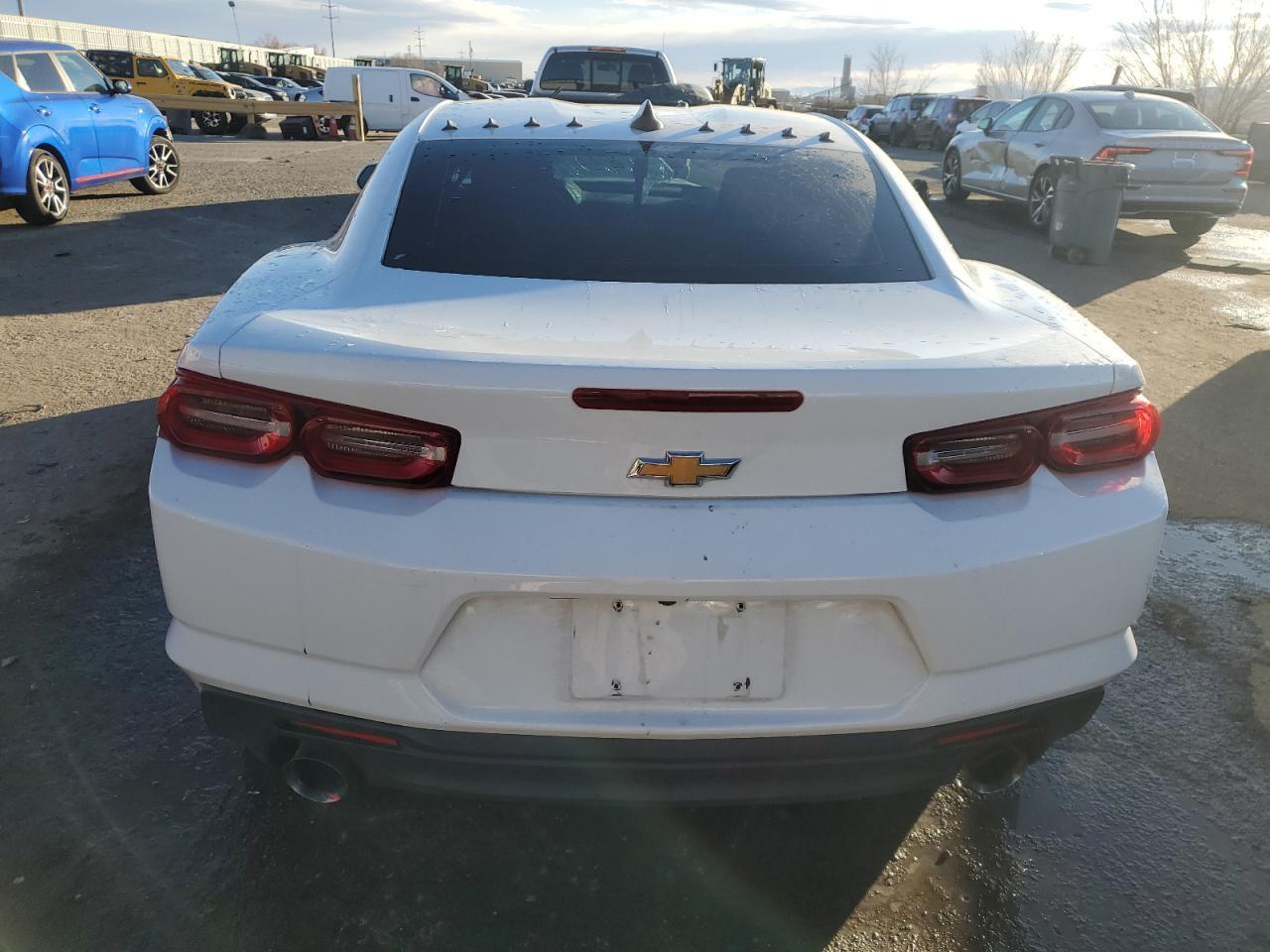 2021 CHEVROLET CAMARO LS - Фото 6