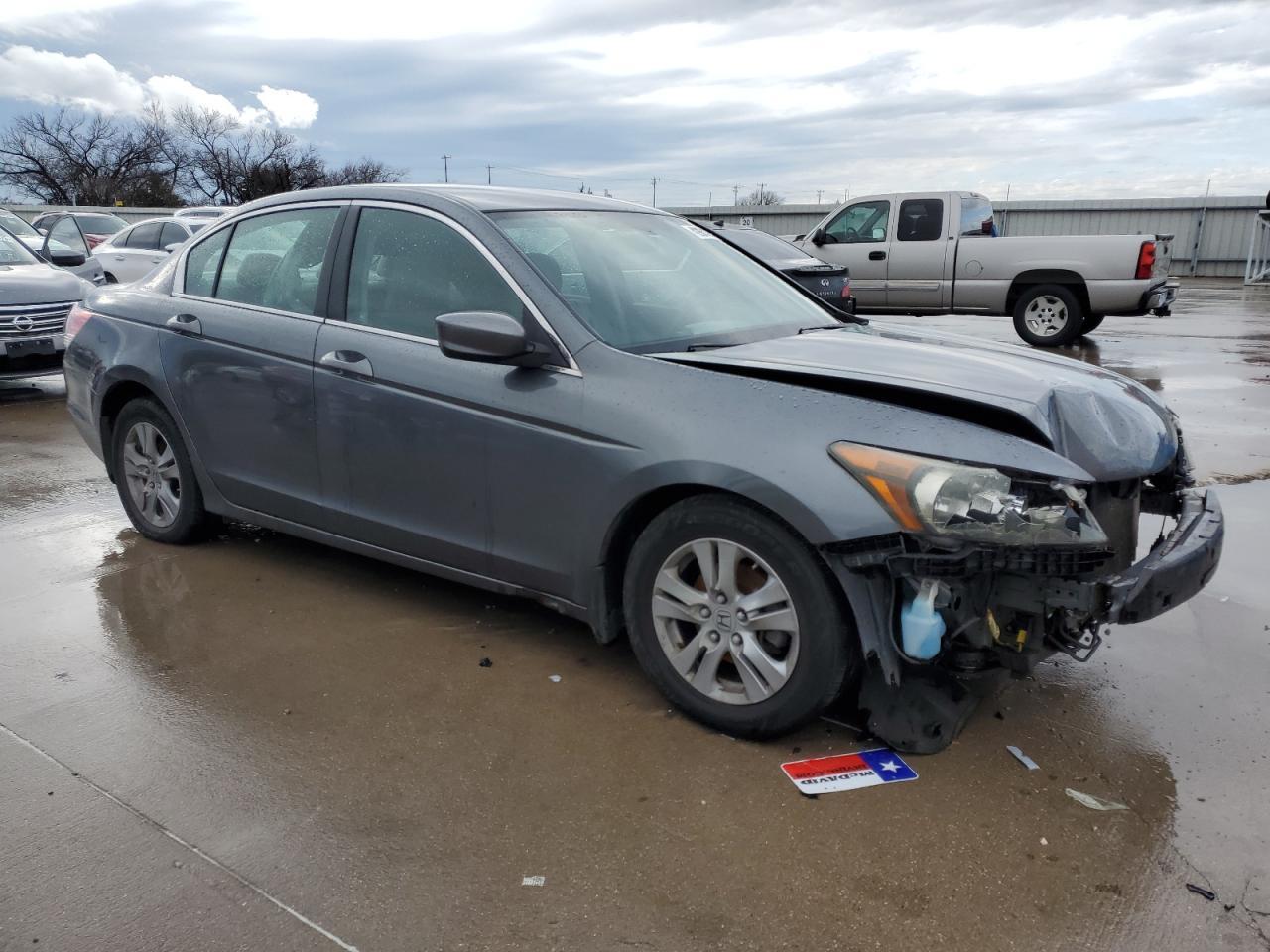 2011 HONDA ACCORD LXP - Image 4