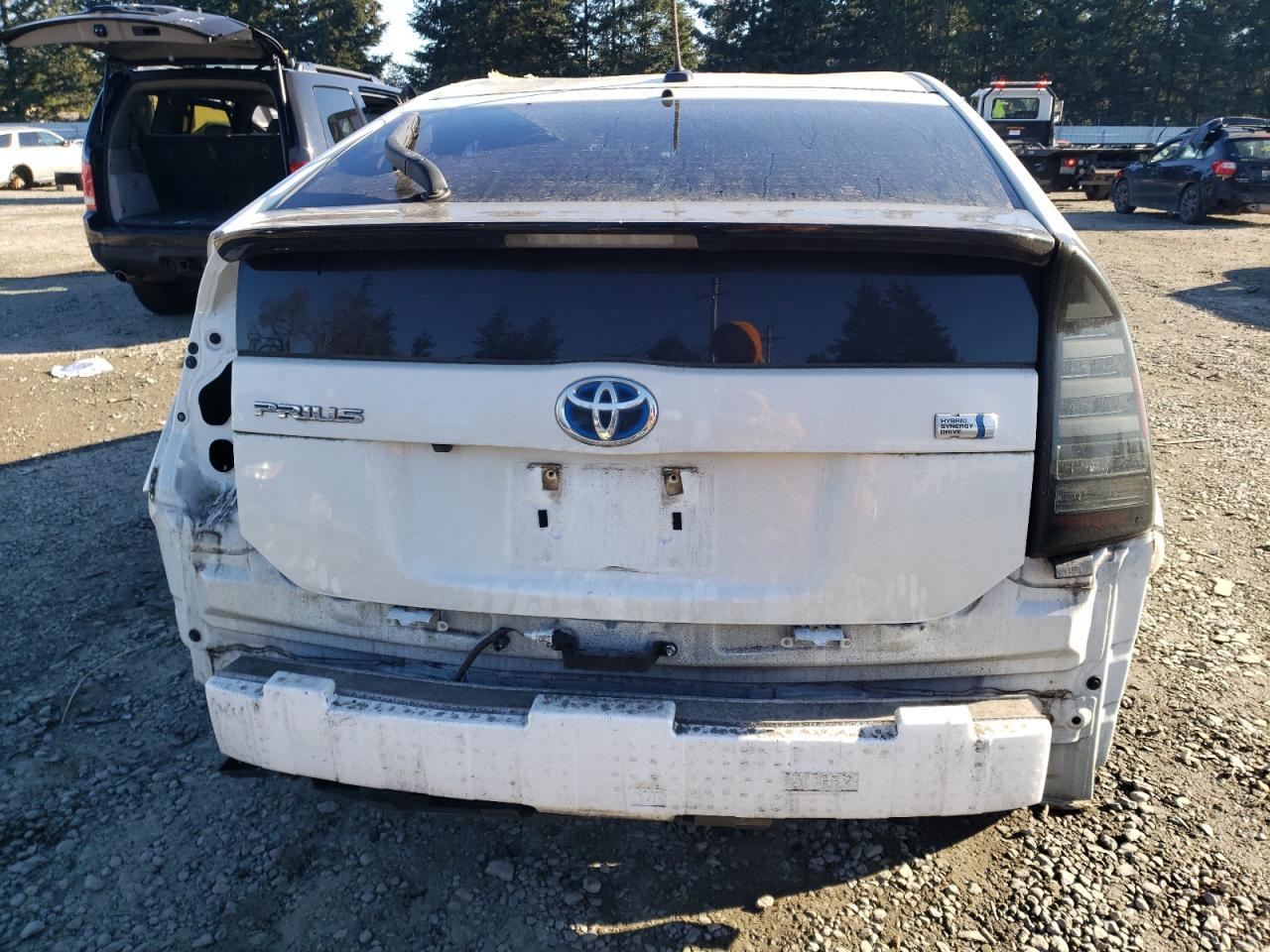 2015 TOYOTA PRIUS - Image 6