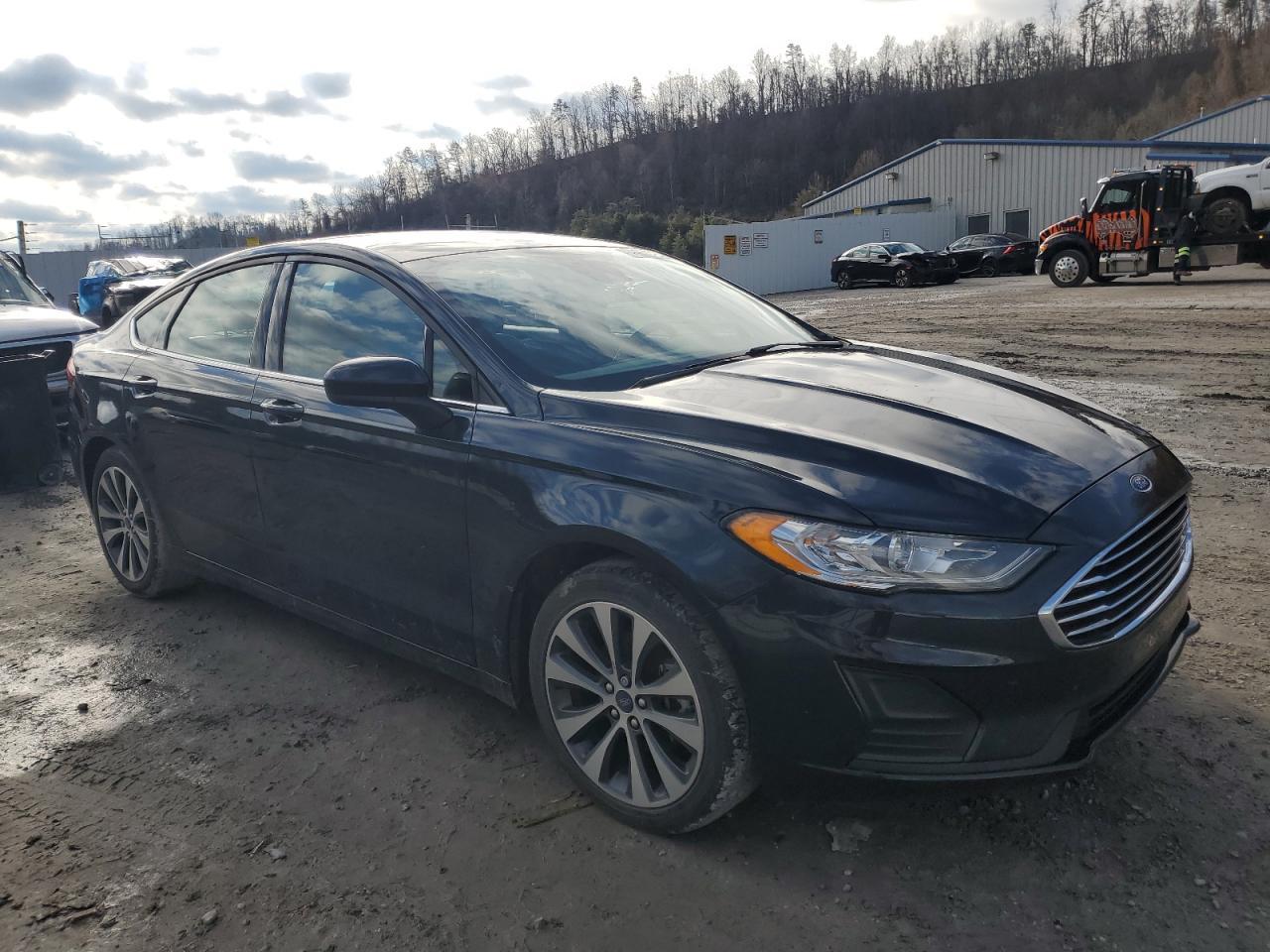 2020 FORD FUSION SE - Image 4