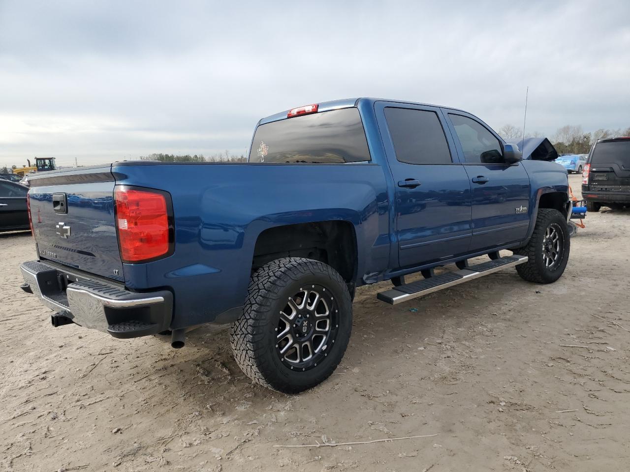 2018 CHEVROLET SILVERADO - Фото 3