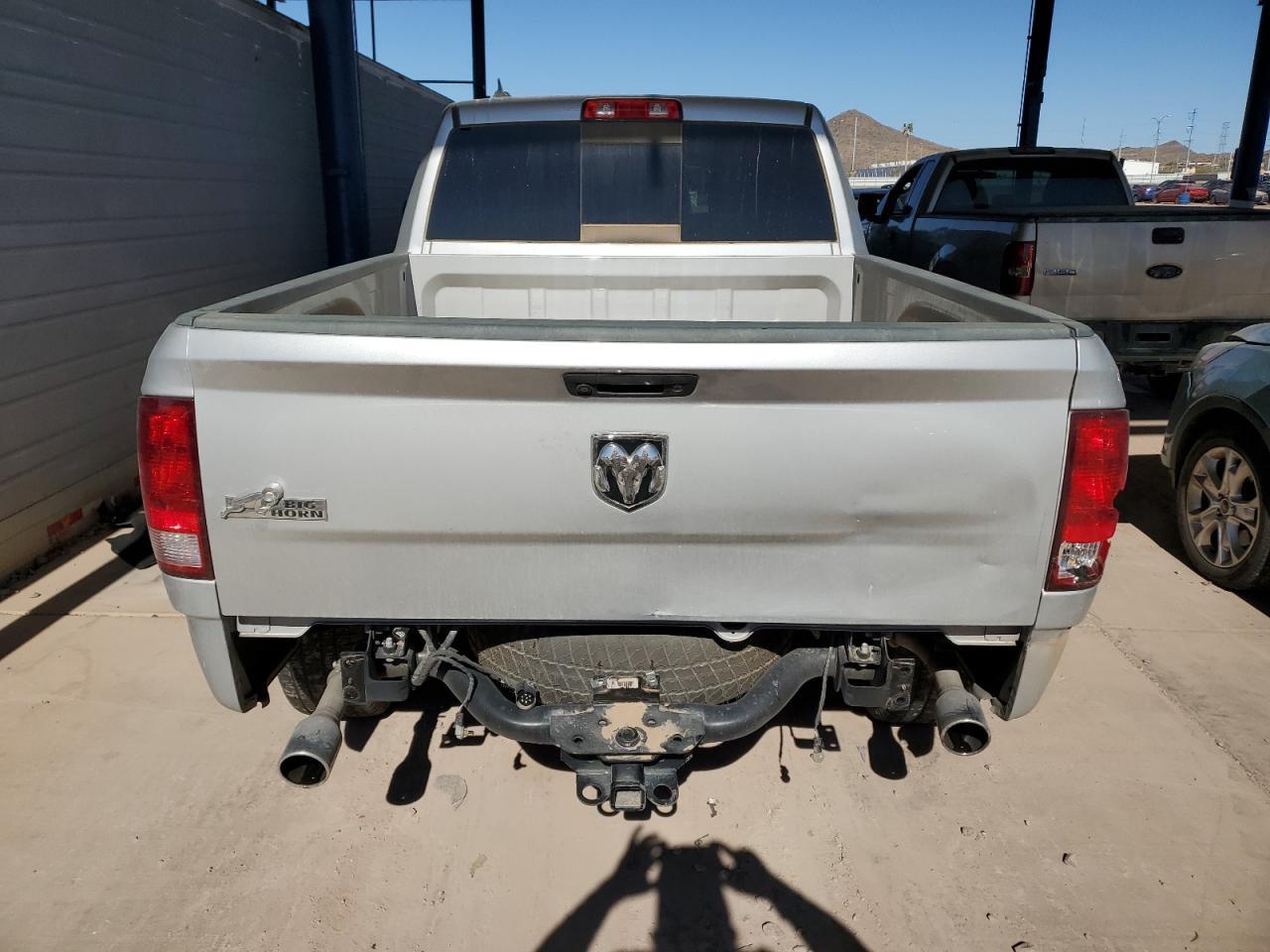 2017 RAM 1500 SLT - Image 6