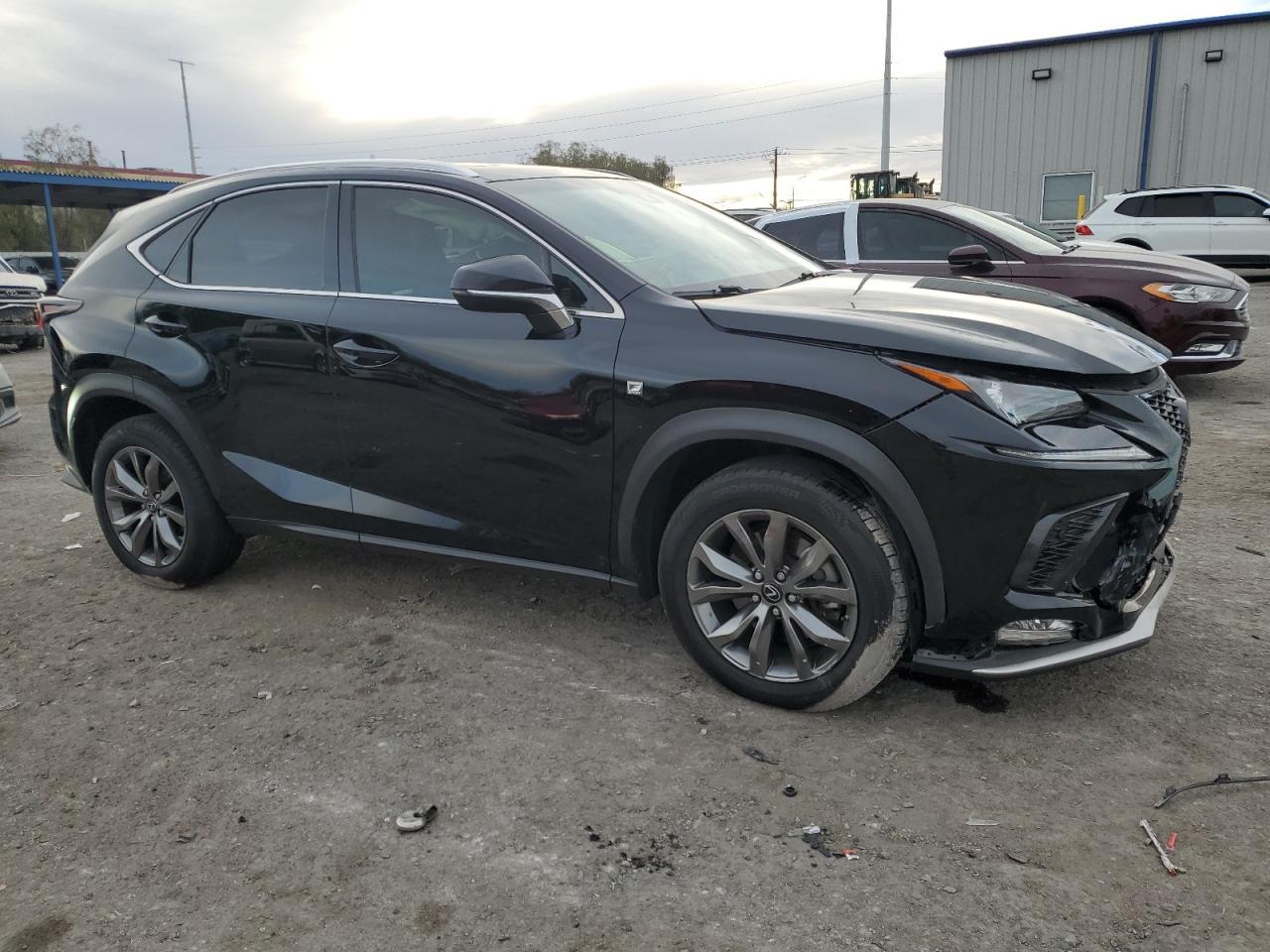 2019 LEXUS NX 300 BAS - Фото 4