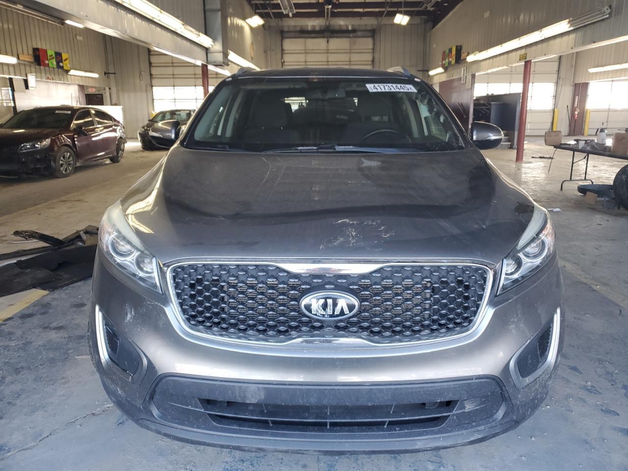 2016 KIA SORENTO LX - Image 5