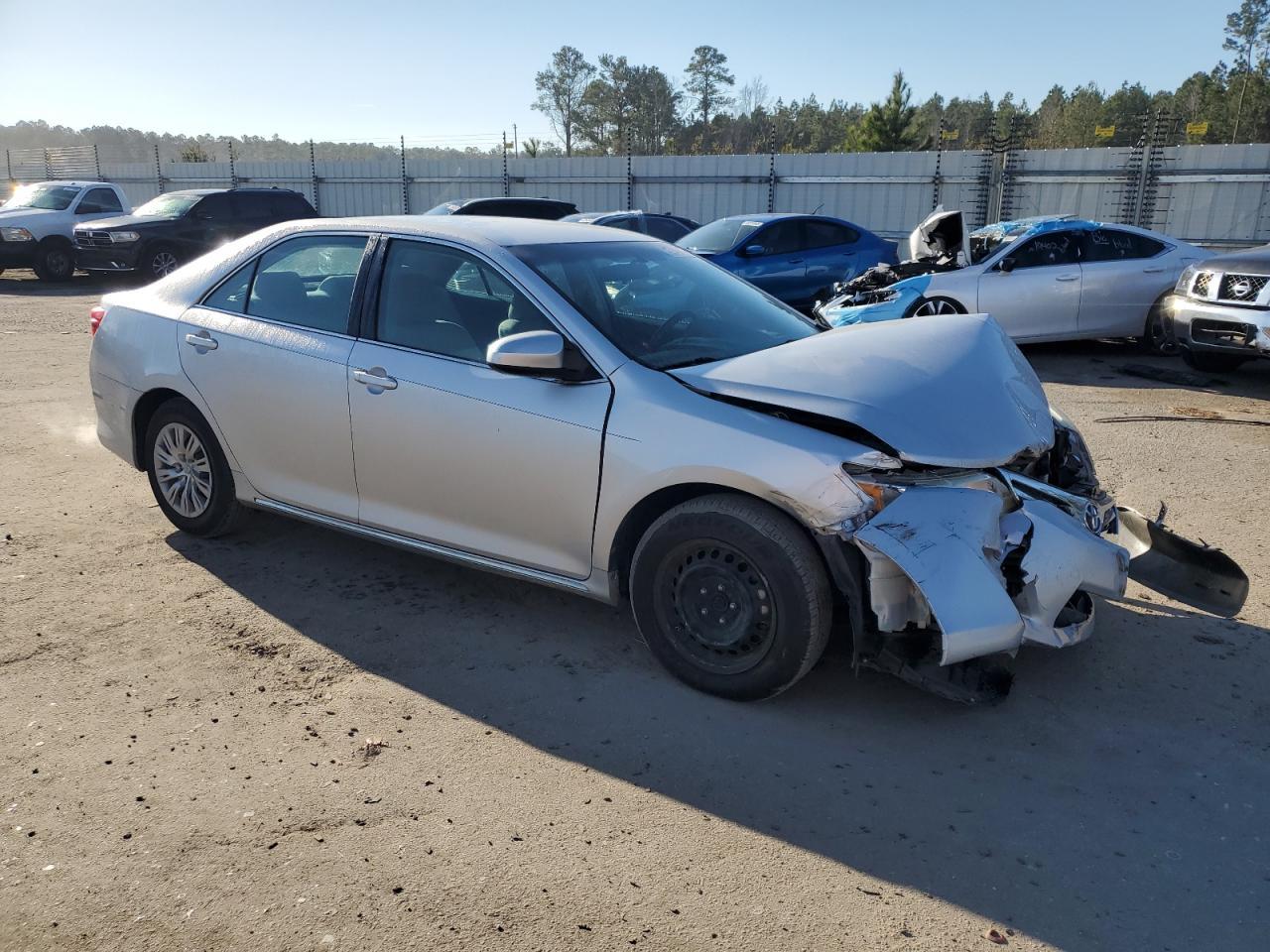 2014 TOYOTA CAMRY L - Image 4