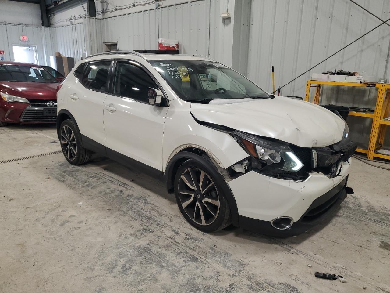 2017 NISSAN ROGUE SPOR - Фото 4