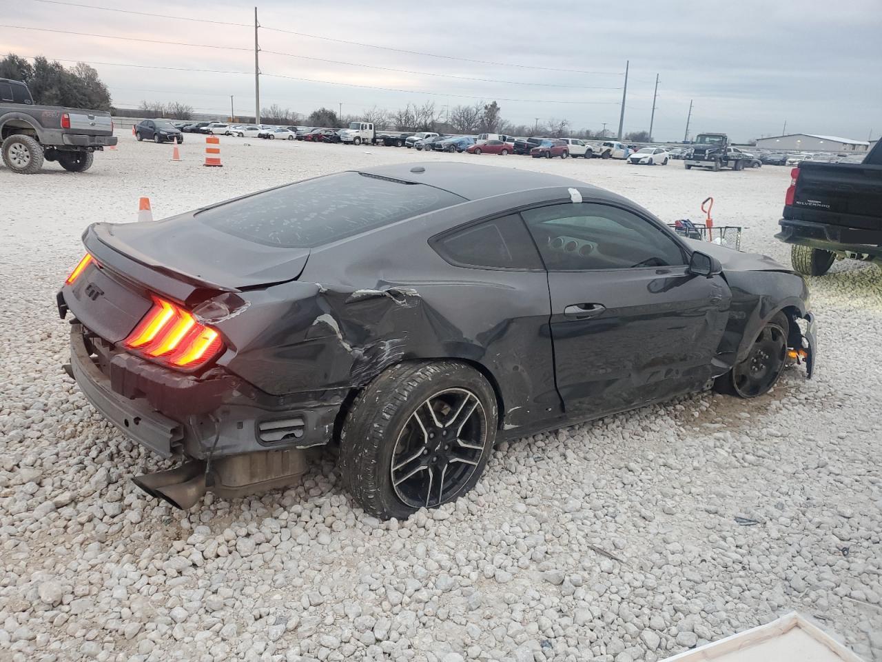 2018 FORD MUSTANG GT - Image 3