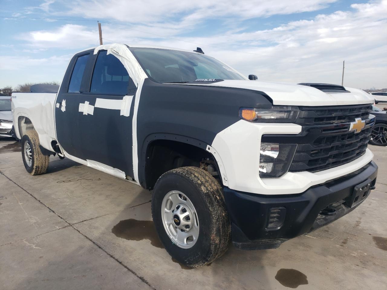2024 CHEVROLET SILVERADO - Фото 4