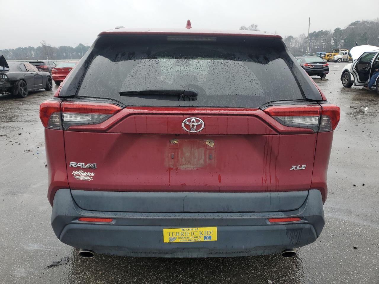 2019 TOYOTA RAV4 XLE P - Image 6