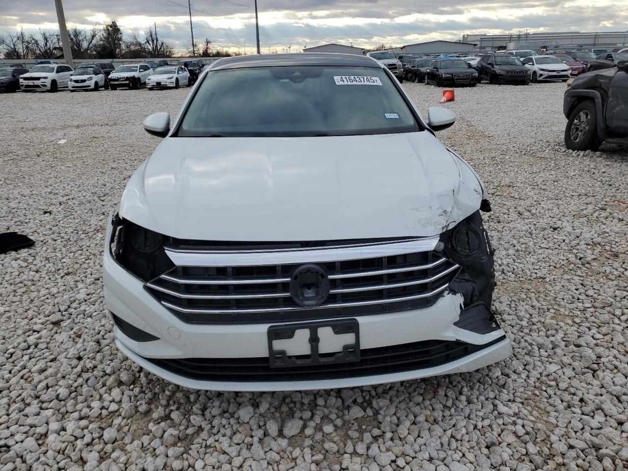 2019 VOLKSWAGEN JETTA SEL - Фото 5