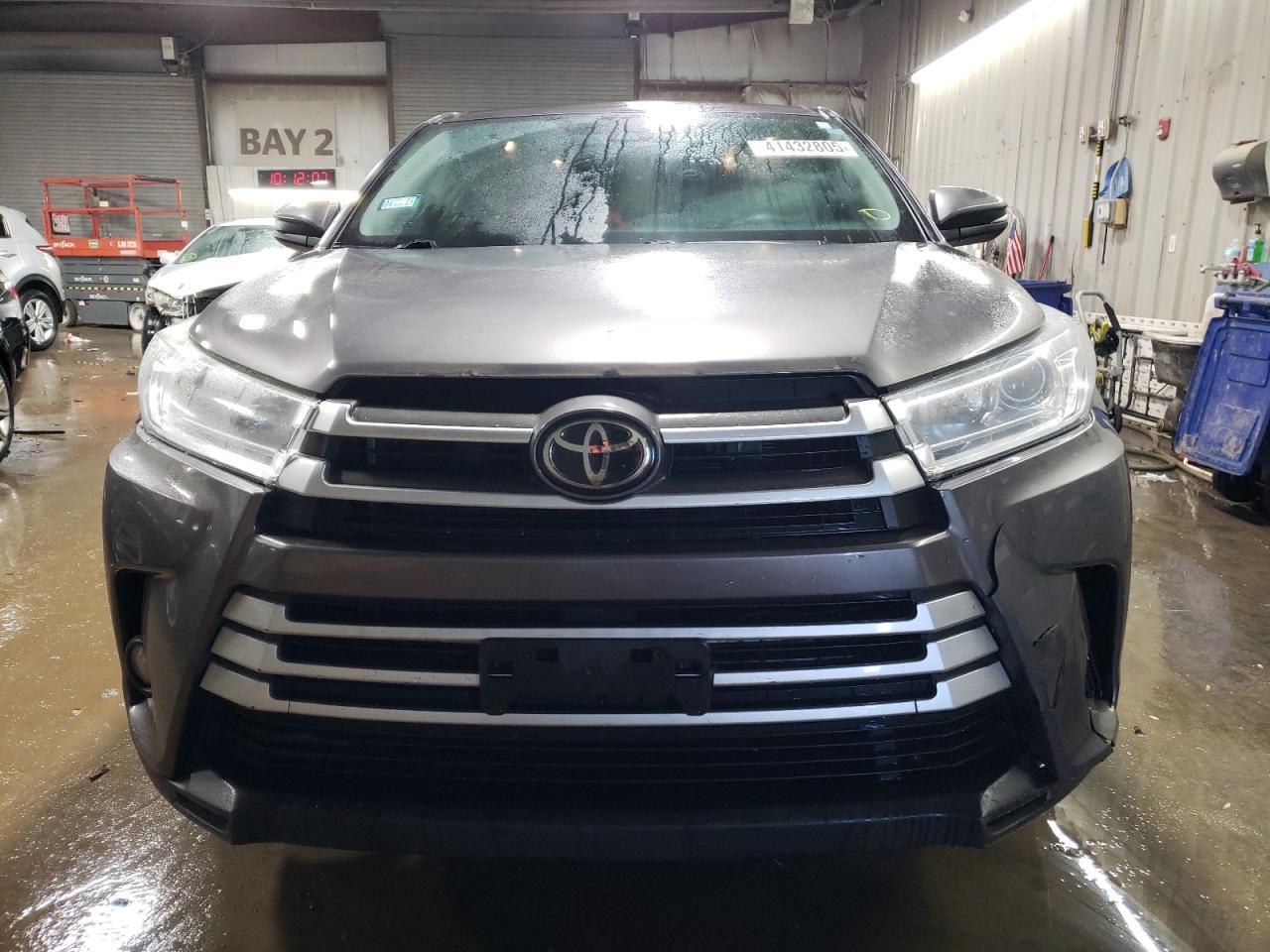 2018 TOYOTA HIGHLANDER - Image 5