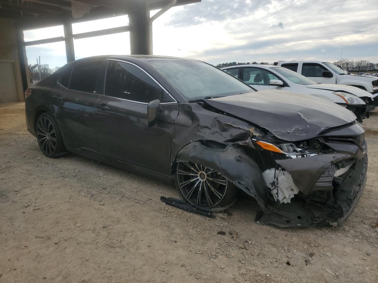 2020 TOYOTA CAMRY LE - Image 4