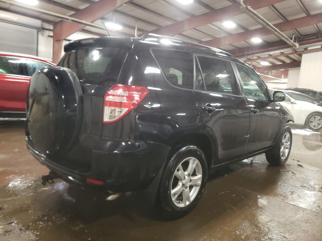 2011 TOYOTA RAV4 - Image 3