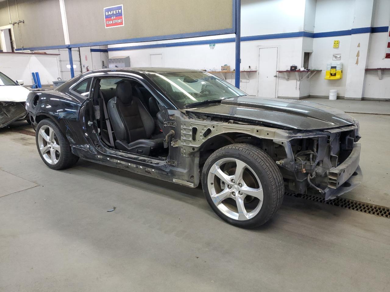 2015 CHEVROLET CAMARO LT - Image 4