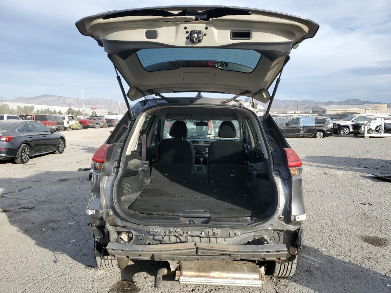 2017 NISSAN ROGUE S - Image 6