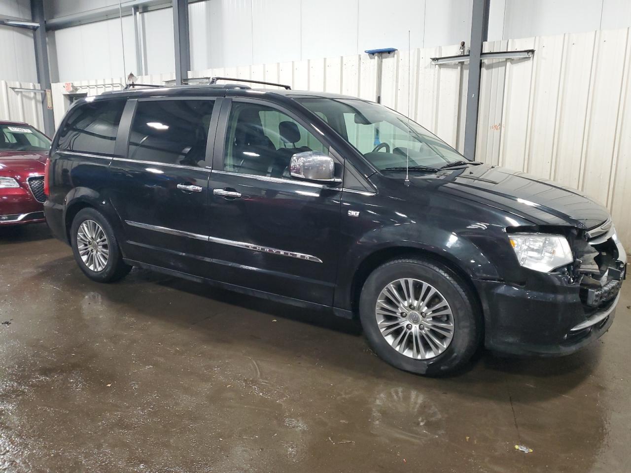2014 CHRYSLER TOWN & COU - Фото 4