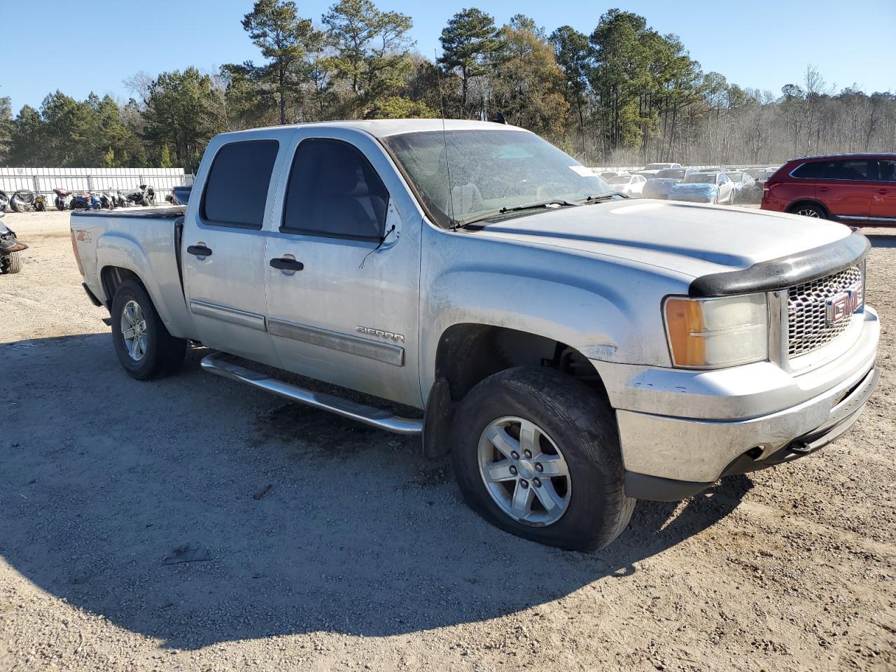 2011 GMC SIERRA K15 - Image 4
