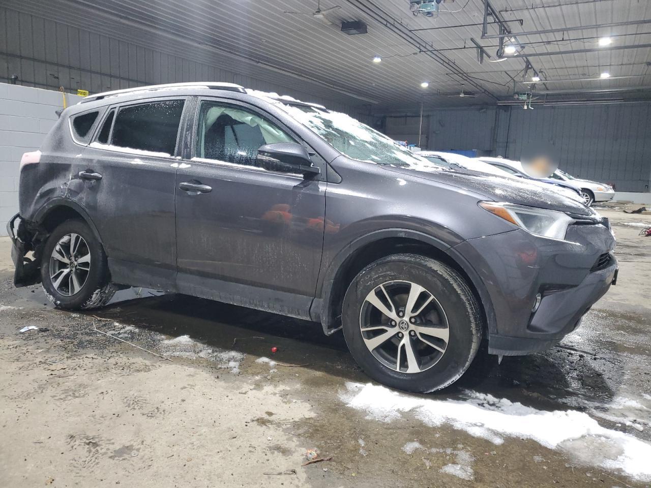 2016 TOYOTA RAV4 XLE - Фото 4