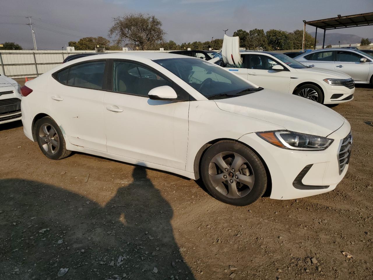 2017 HYUNDAI ELANTRA SE - Image 4