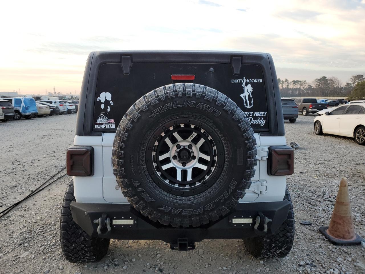 2019 JEEP WRANGLER U - Image 6