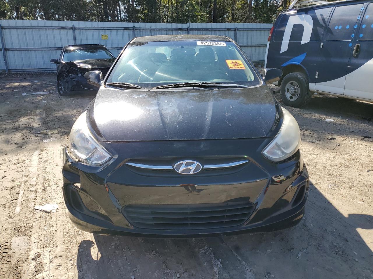 2017 HYUNDAI ACCENT SE - Image 5