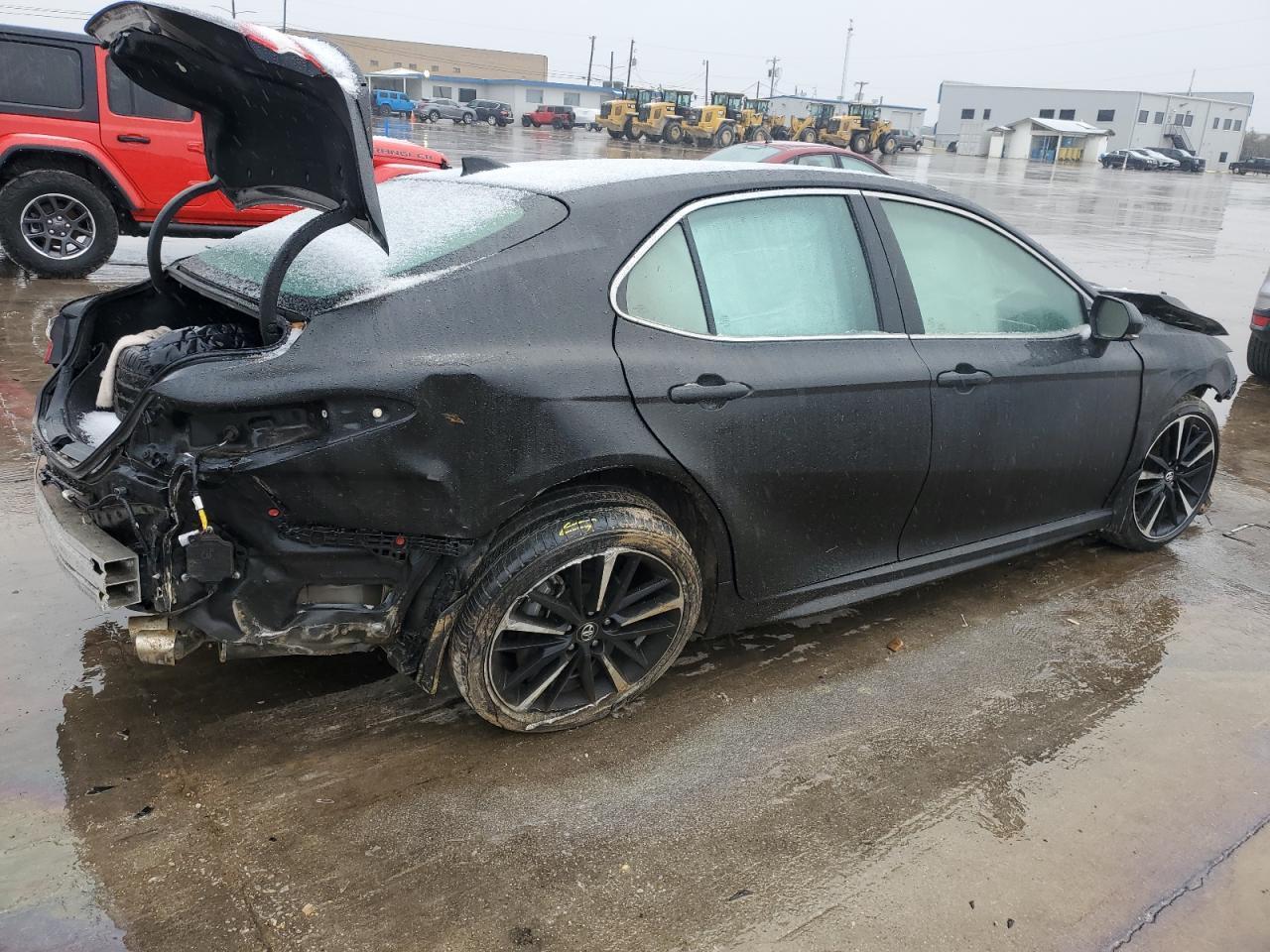 2018 TOYOTA CAMRY XSE - Фото 3