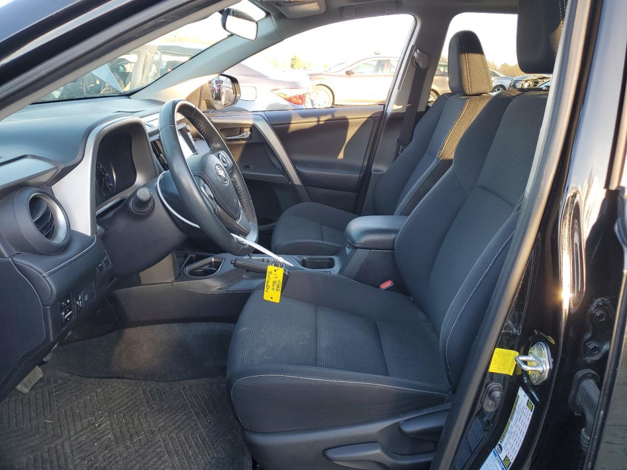 2017 TOYOTA RAV4 XLE - Фото 7